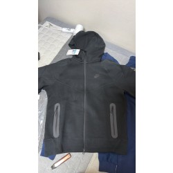 Nike tech